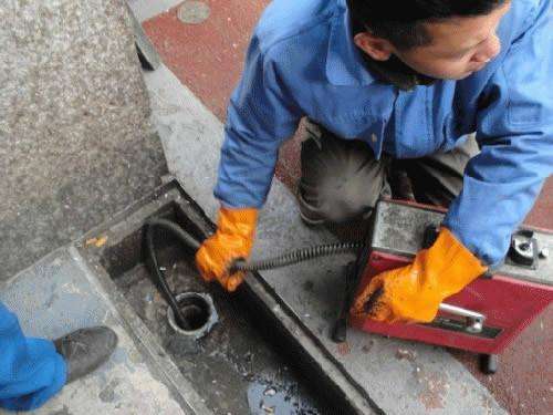 石棉疏通下水道